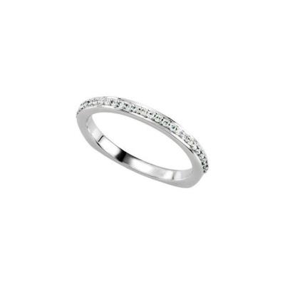 14K White 1/8 CTW Diamond Band