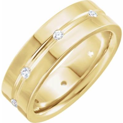 Mens 14K Yellow Gold 1/6 CTW Diamond Grooved Band Size 10