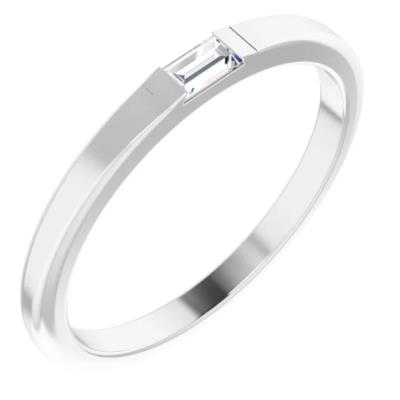 14K White 1/10 CT Diamond Stackable Ring Size 7
